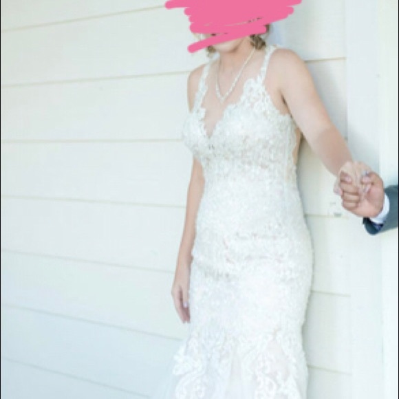 Beautiful wedding dress: size 10 - Picture 6 of 7